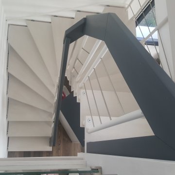 ¨Peindre sur un escalier Bouchemaine