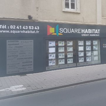 Peinture sur une vitrine de local commercial Angers