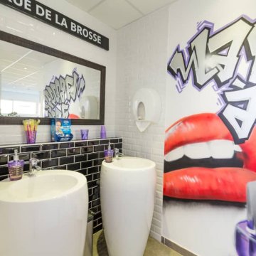 Graffiti cabinet dentaire Montreuil Juigné